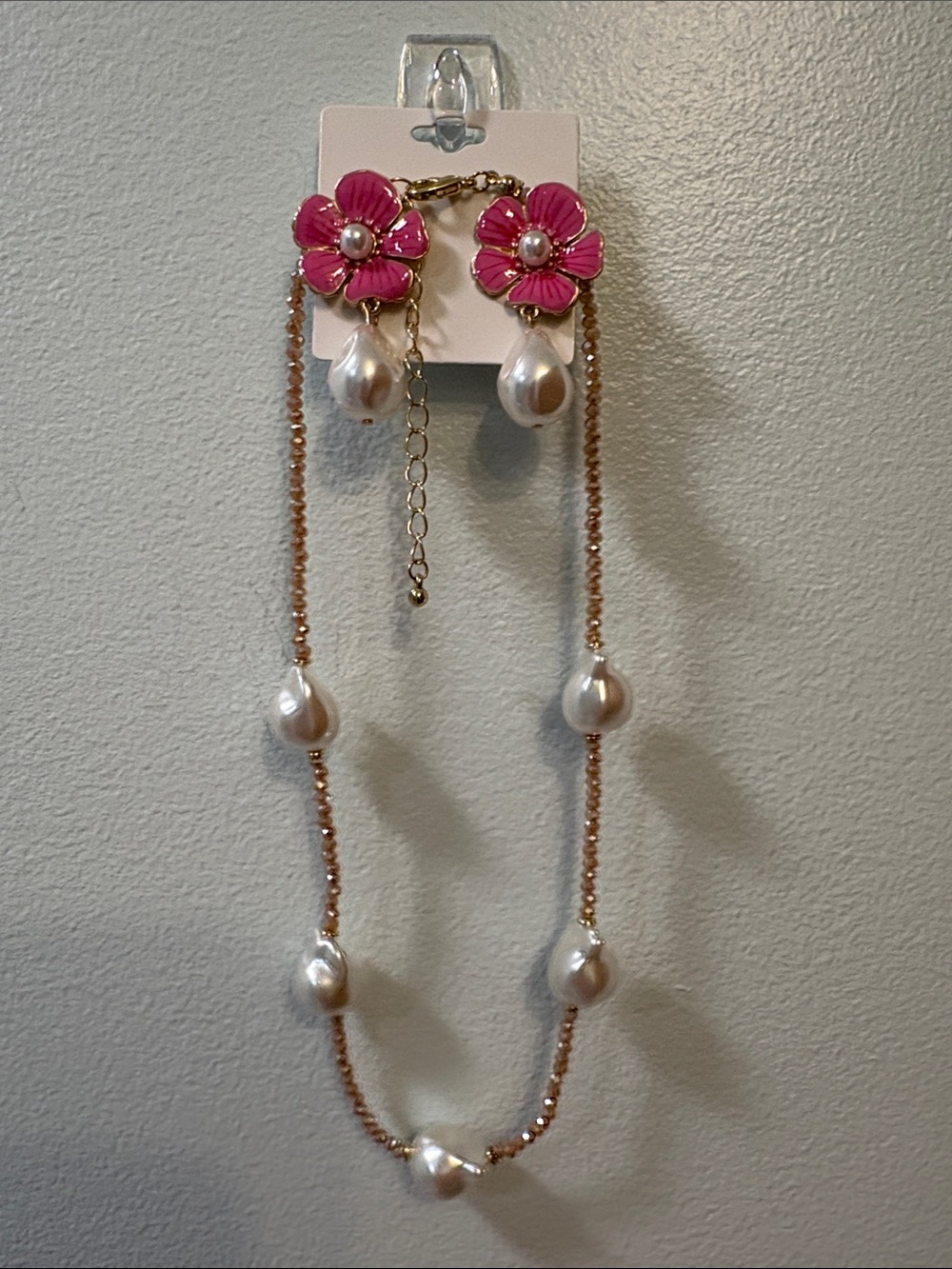 Cute Pearl & Flower earrings & necklace set